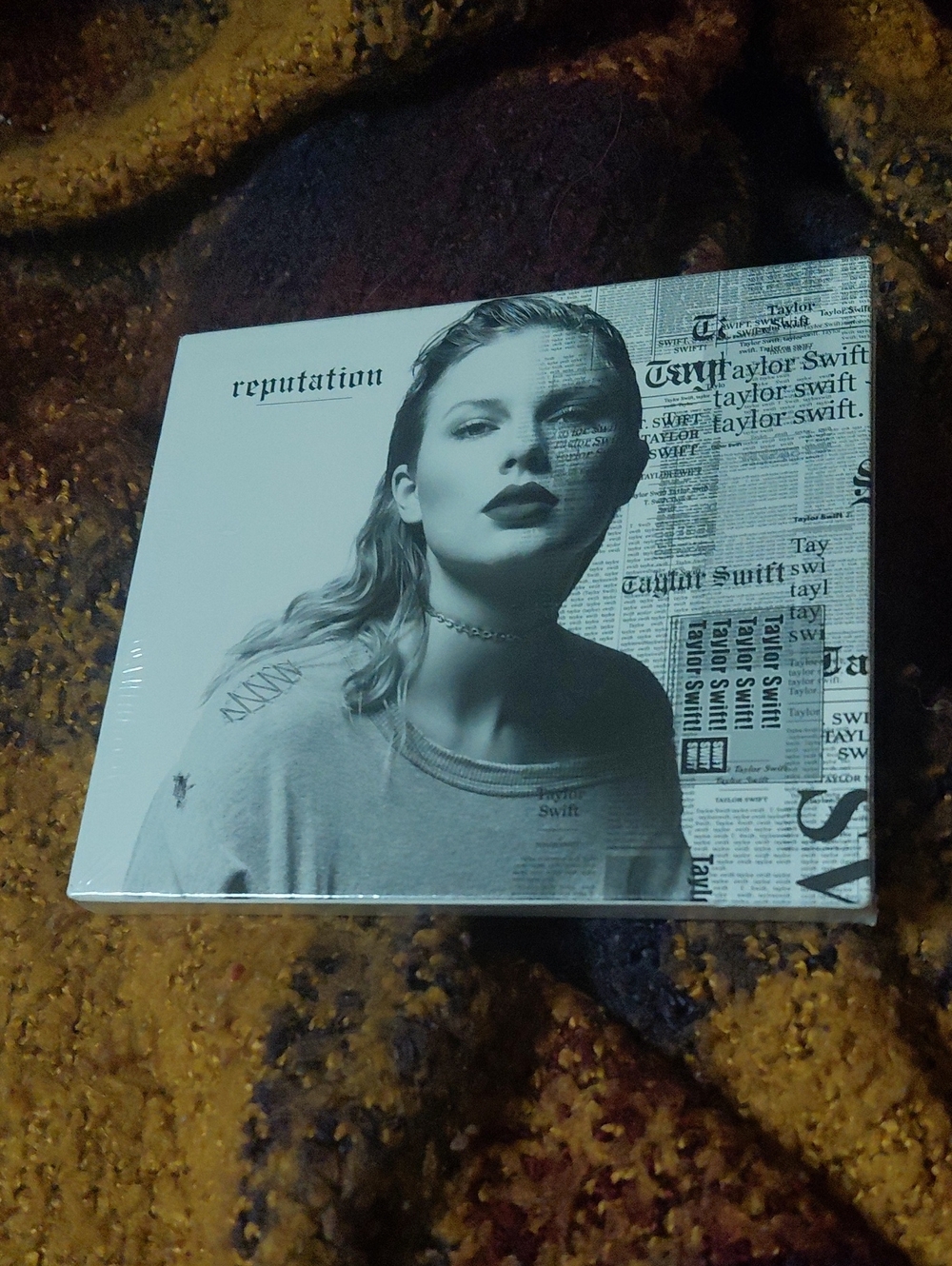 Unopened TAYLOR SWIFT 2017 REPUTATION CD in Sleeve - Picture 6 of 9